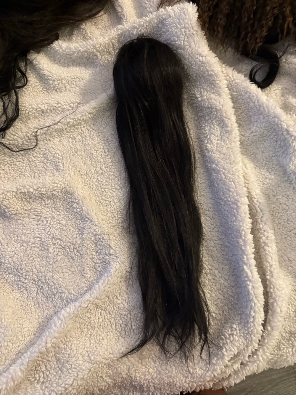 18in drawstring Ponytail Extension - human hair blend Natural Straight